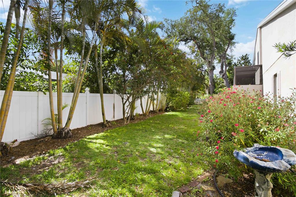 3951 Country View Drive Sarasota, FL 34233 - Photo 24 of 28