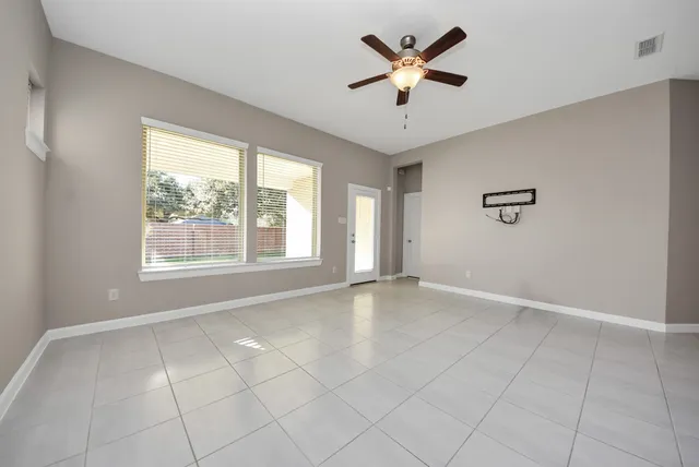 $2,800 | 8114 Silverspot Lane, Missouri City, TX 77459