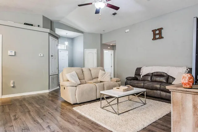 $2,195 | 2362 Duncan Ridge Drive, Navarre, FL 32566