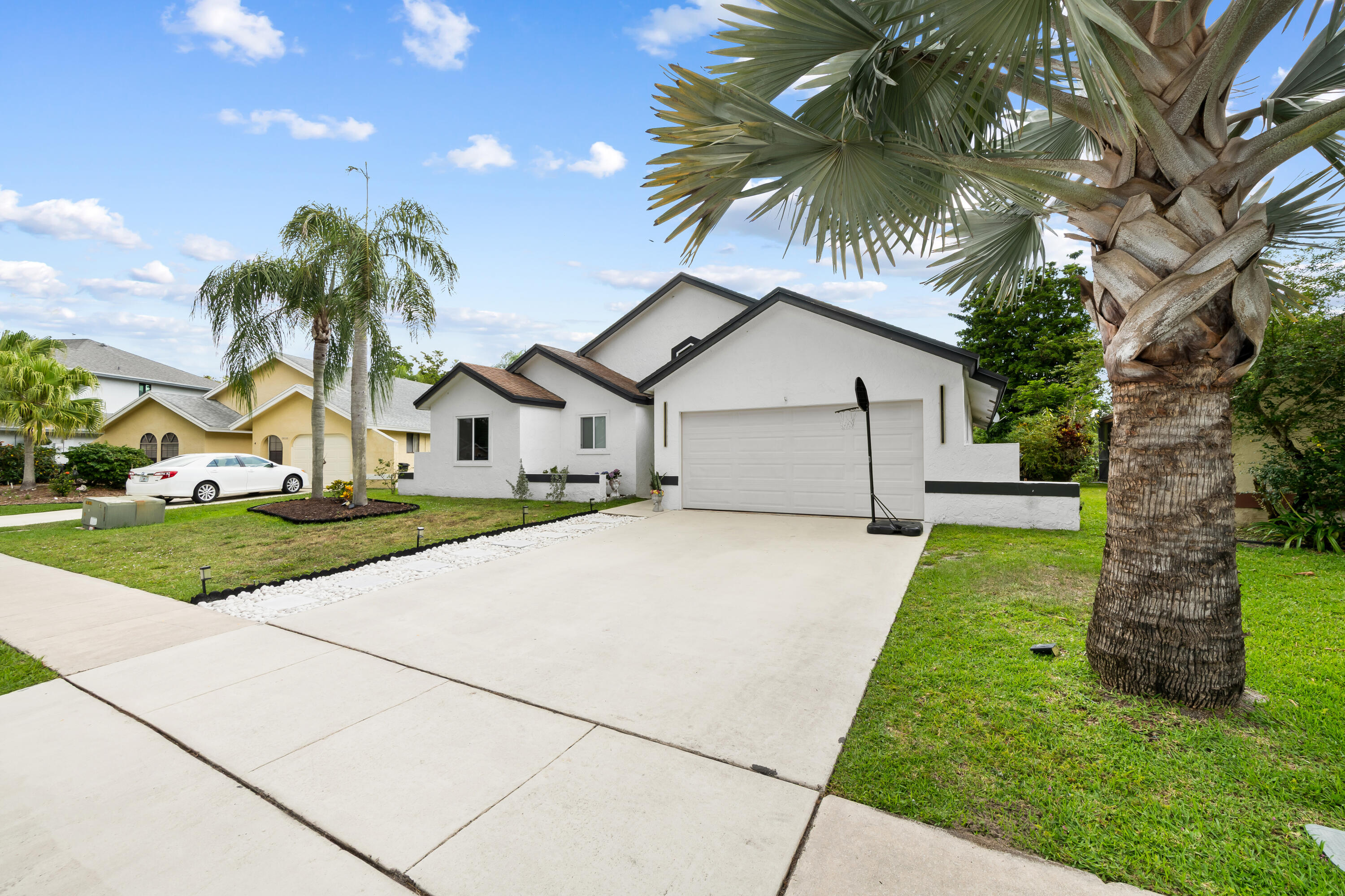22448 Swordfish Drive Boca Raton, FL 33428 - Photo 2 of 28 DSC_0038