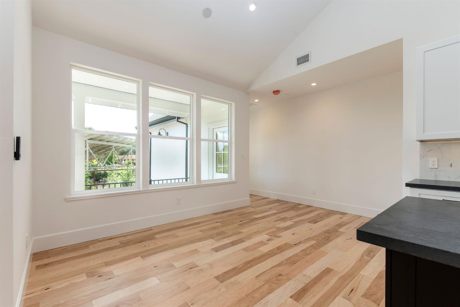 358 Oak Tree Circle Murphys, CA 95247 - Photo 10 of 70