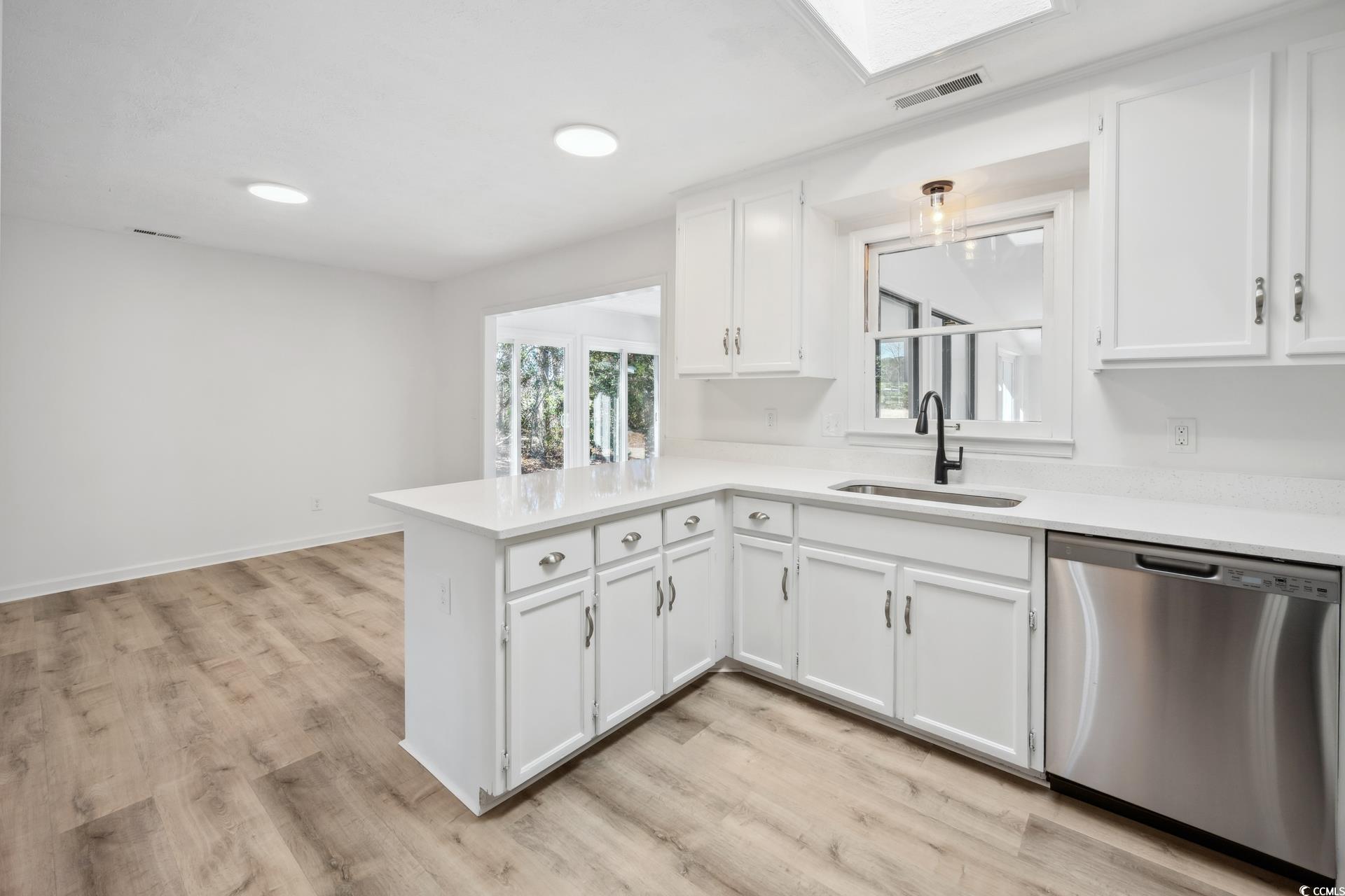 144 Springfield Road Pawleys Island, SC 29585 - Photo 7 of 36 Gallery Image 7