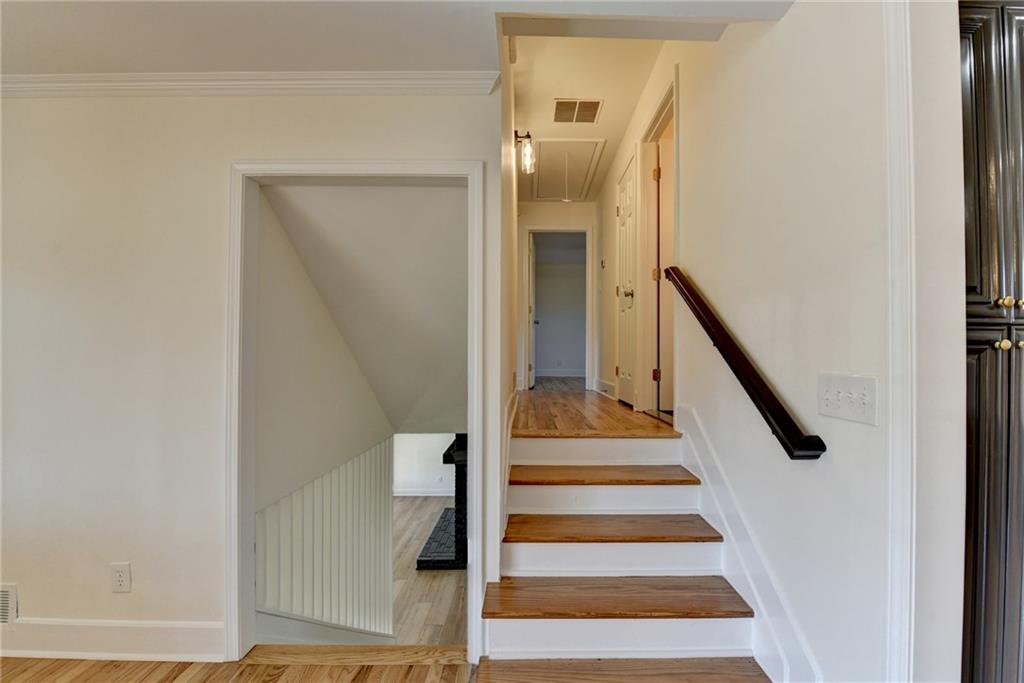 3463 Northlake Way Atlanta, GA 30340 - Photo 28 of 73 a view of entryway