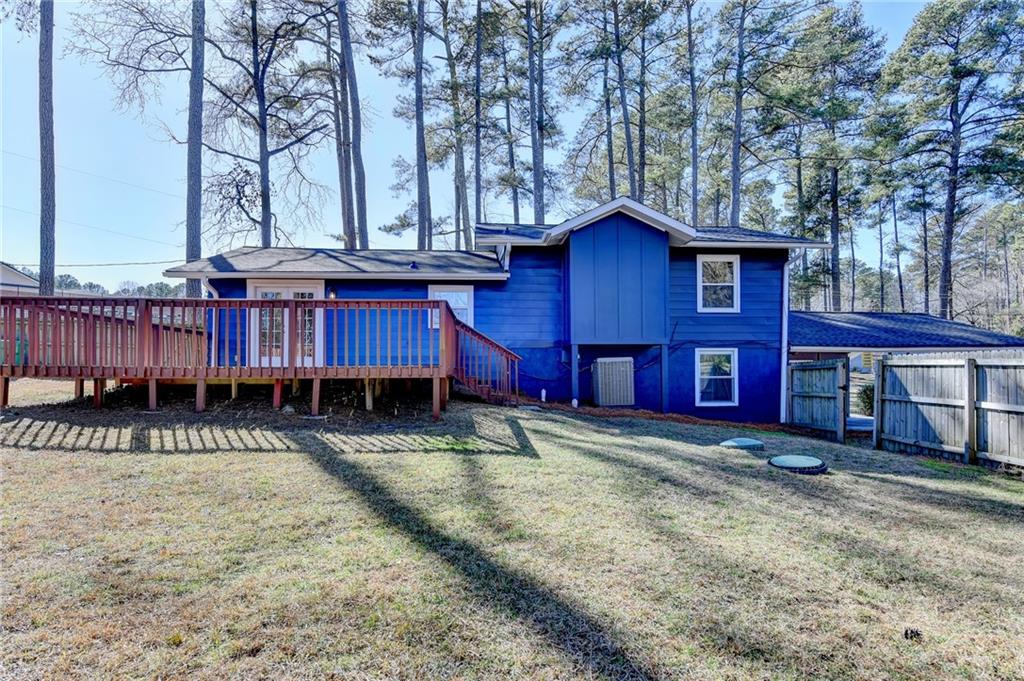 3463 Northlake Way Atlanta, GA 30340 - Photo 7 of 73 a house view with a backyard space