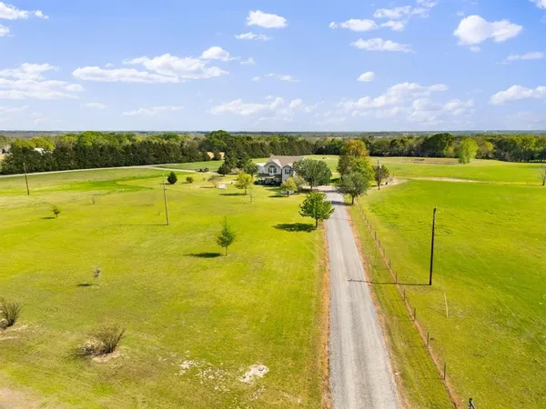 $1,099,000 | 1880 County Road 2610, Bonham, TX 75418