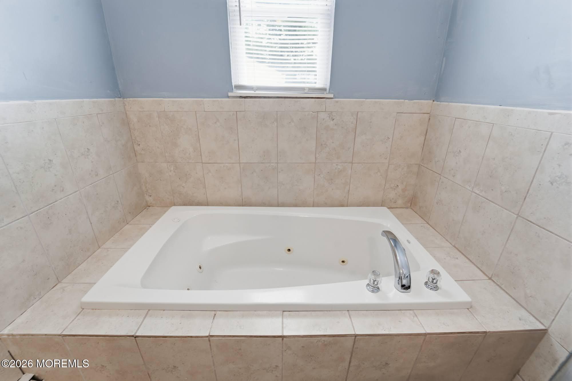 90 Fulton Street Keyport, NJ 07735 - Photo 22 of 31 2nd Bathroom