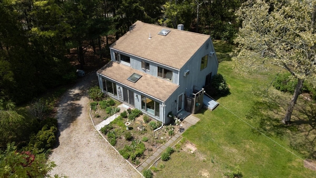 621 Locustfield Road Falmouth, MA 02536 - Photo 6 of 41