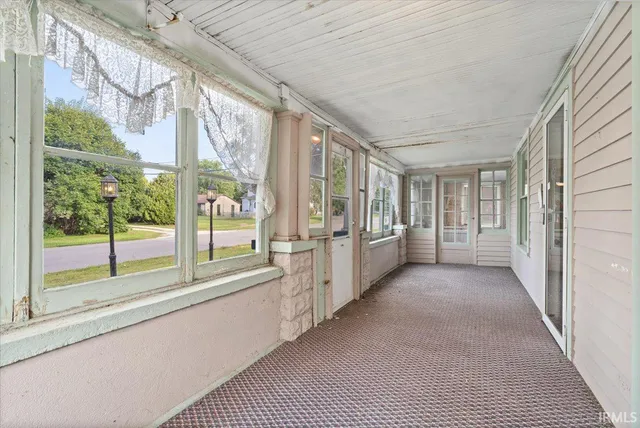 $99,900 | 206 South Main Street, Morocco, IN 47963