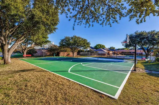 a view of a tennis court