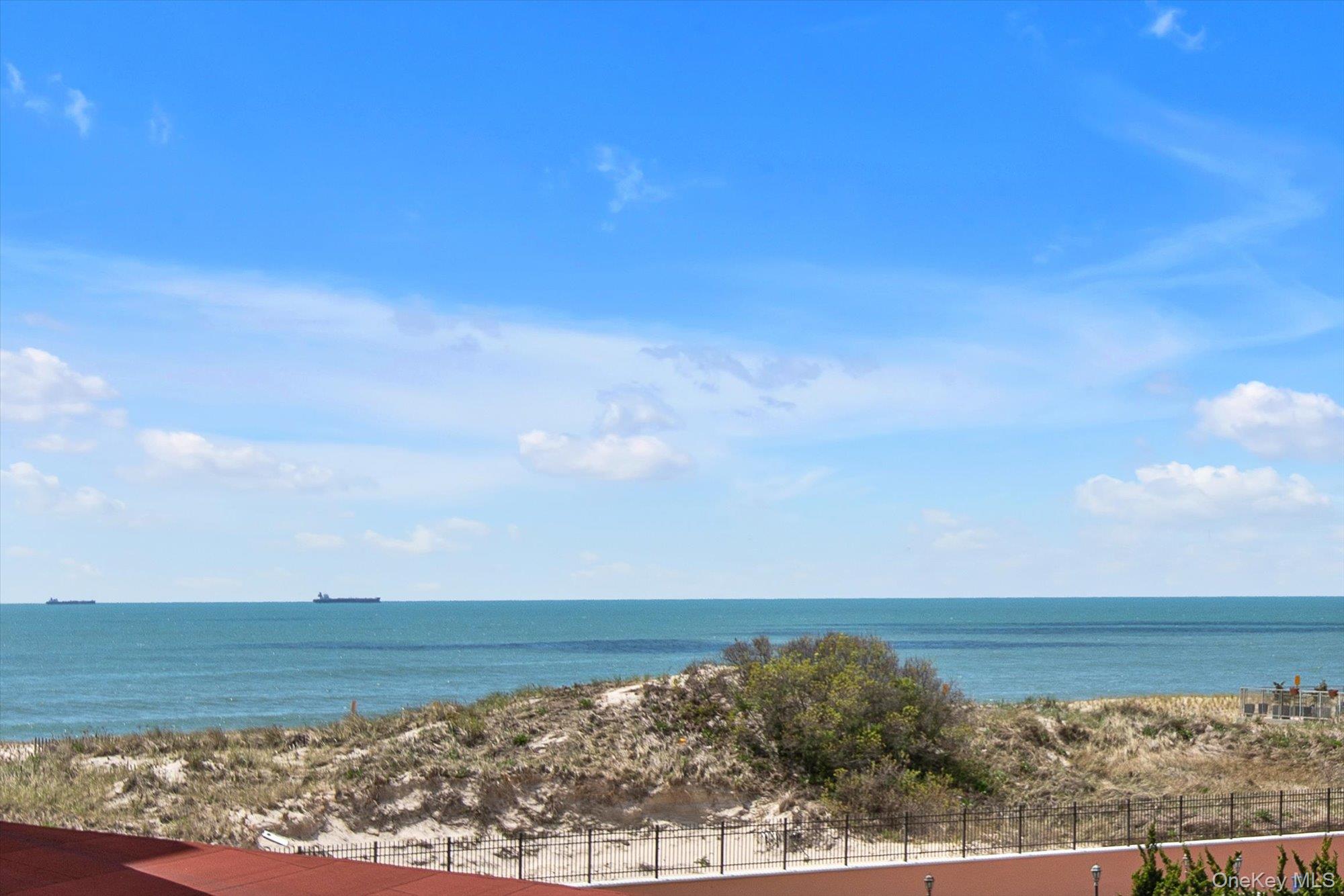 2 Richmond Road, Unit 3U Lido Beach, NY 11561 - Photo 18 of 35