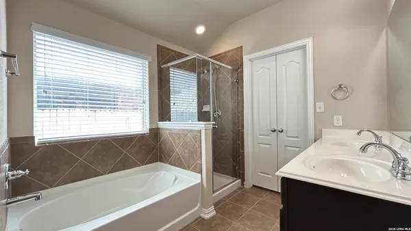 $1,695 | 346 Posey Pass, New Braunfels, TX 78132