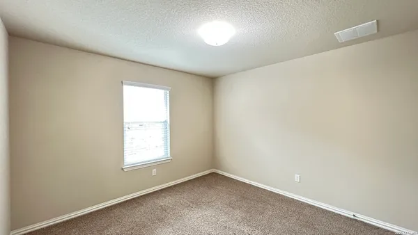 $1,695 | 346 Posey Pass, New Braunfels, TX 78132