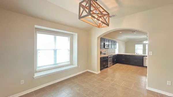 $1,695 | 346 Posey Pass, New Braunfels, TX 78132