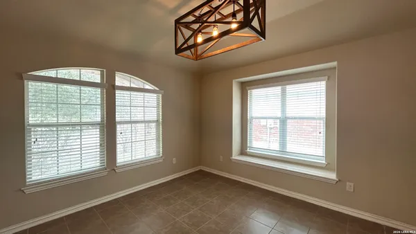 $1,695 | 346 Posey Pass, New Braunfels, TX 78132