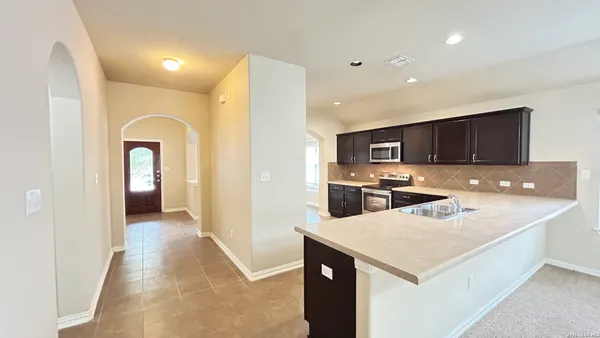 $1,695 | 346 Posey Pass, New Braunfels, TX 78132