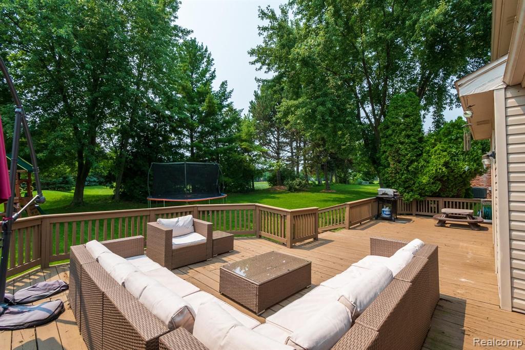 567 Lockport Road Rochester Hills, MI 48307 - Photo 26 of 29