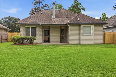 $275,000 | 1555 Marigny Avenue, Mandeville, LA 70448