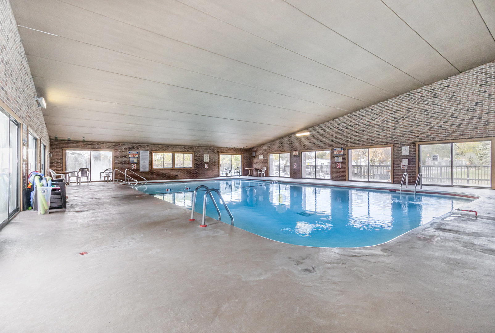 1420 Woodbridge Road, Unit 1E Joliet, IL 60436 - Photo 15 of 15 a view of an empty room