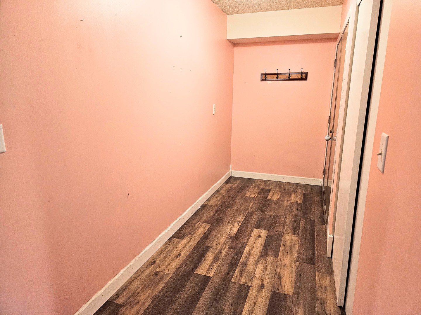 1420 Woodbridge Road, Unit 1E Joliet, IL 60436 - Photo 15 of 17 a view of closet