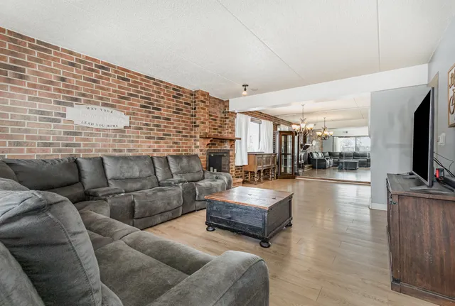 $185,000 | 1420 Woodbridge Road, Unit 1E, Joliet, IL 60436