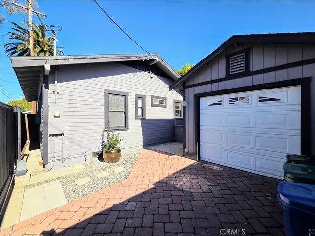 $3,095 | 3624 East 8th Street, Long Beach, CA 90804
