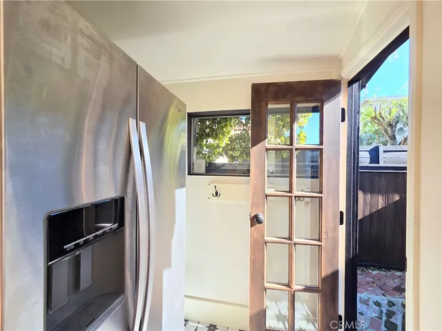 $3,095 | 3624 East 8th Street, Long Beach, CA 90804