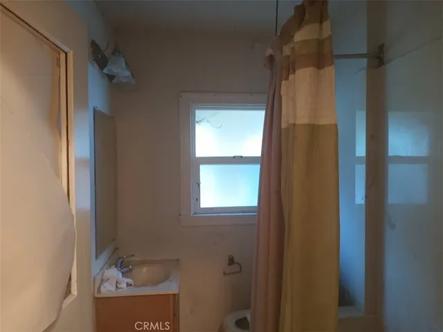 a view of livingroom with a fireplace