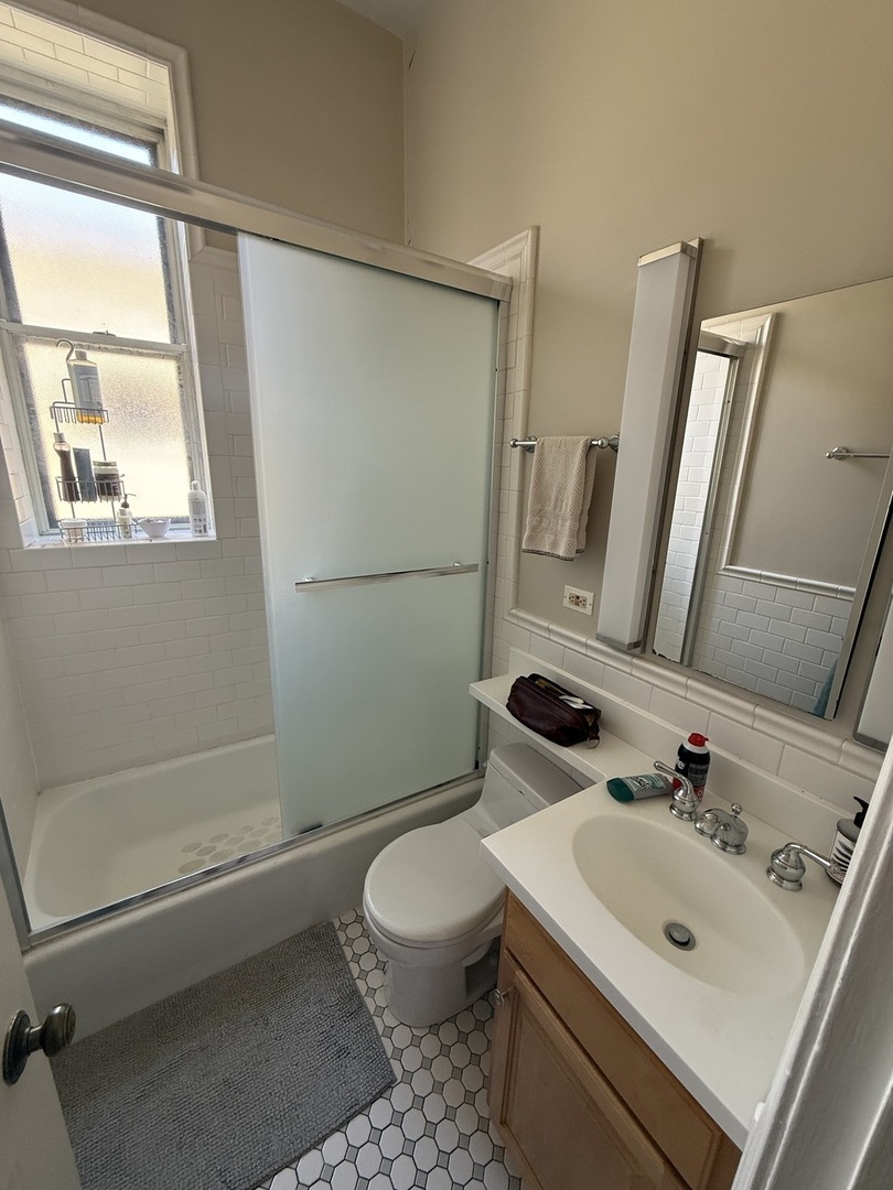 2022 North Seminary Avenue, Unit 2F Chicago, IL 60614 - Photo 14 of 14