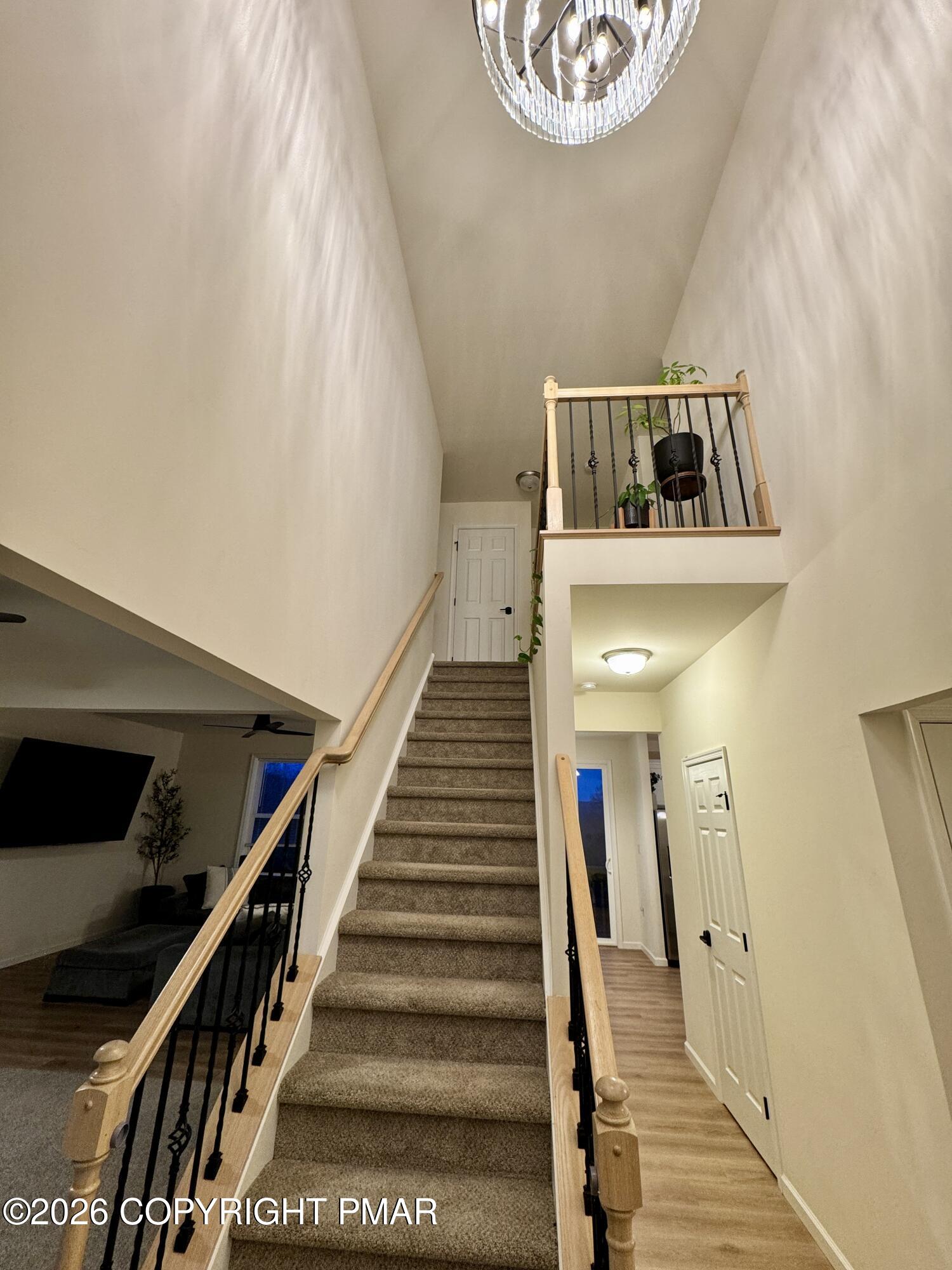 303 Ridge Road Stroudsburg, PA 18360 - Photo 3 of 34 Image 03