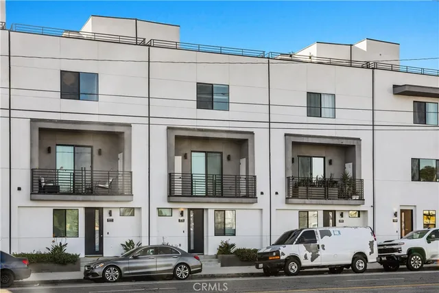 a car parked in front of a building