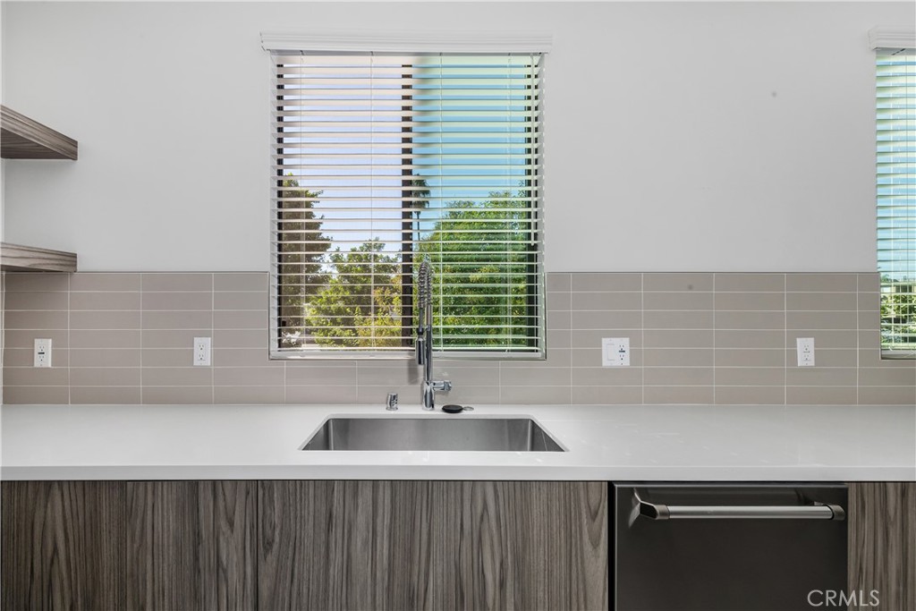 6719 Sepulveda Boulevard Van Nuys, CA 91406 - Photo 23 of 60