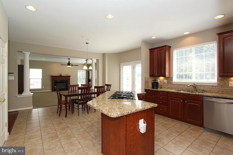 14621 Bubbling Spring Road Boyds, MD 20841 - Photo 22 of 28 Kitchen