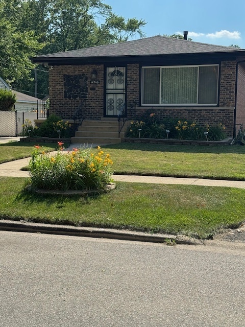 a view of a house with a swimming pool