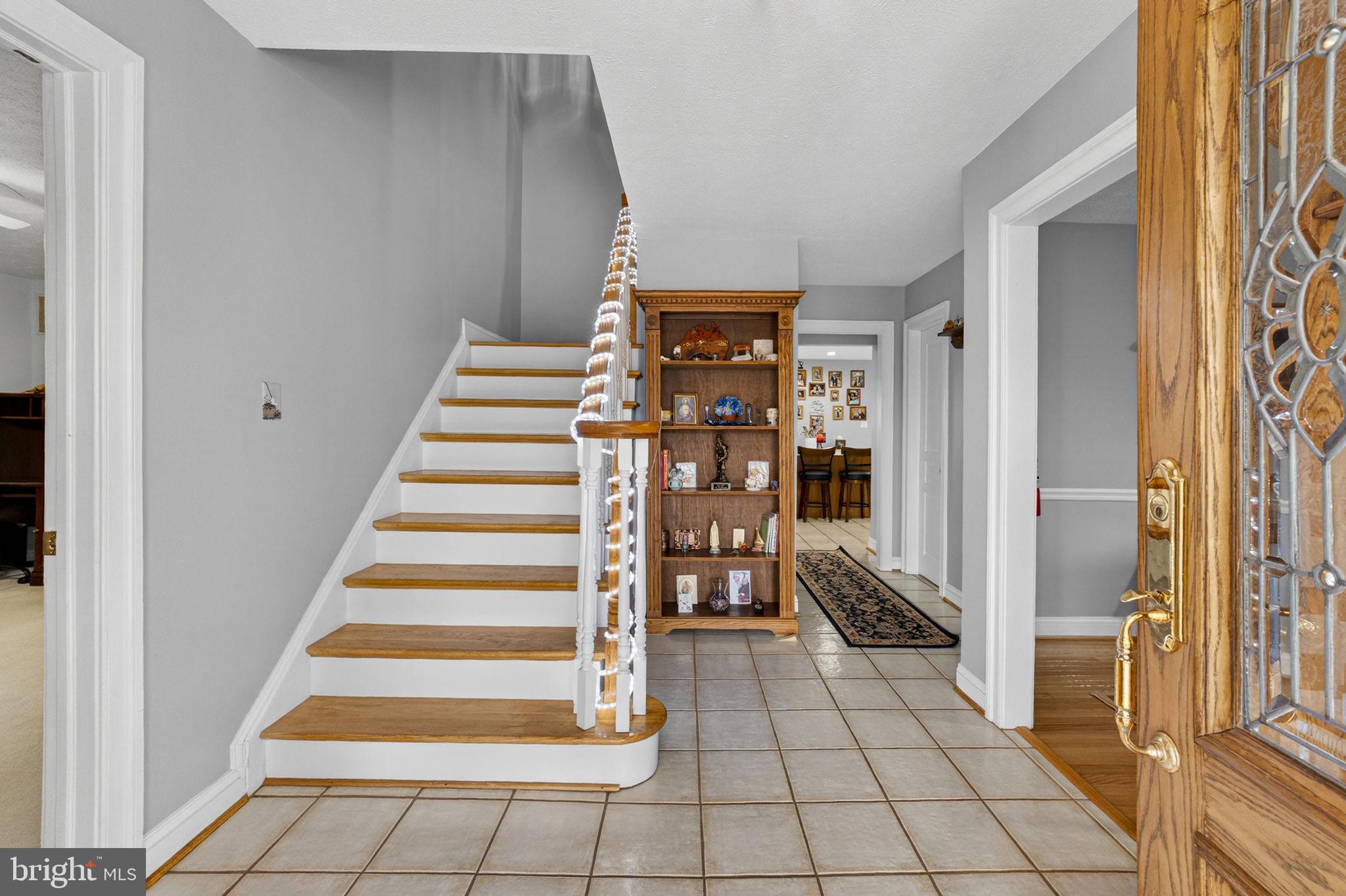 530 Laurel Grove Road Winchester, VA 22602 - Photo 9 of 109 Come on in!