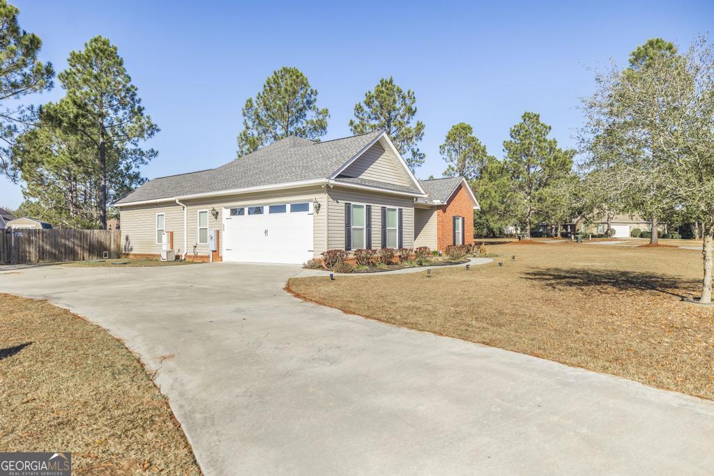 600 Live Oak Way Dublin, GA 31021 - Photo 5 of 26