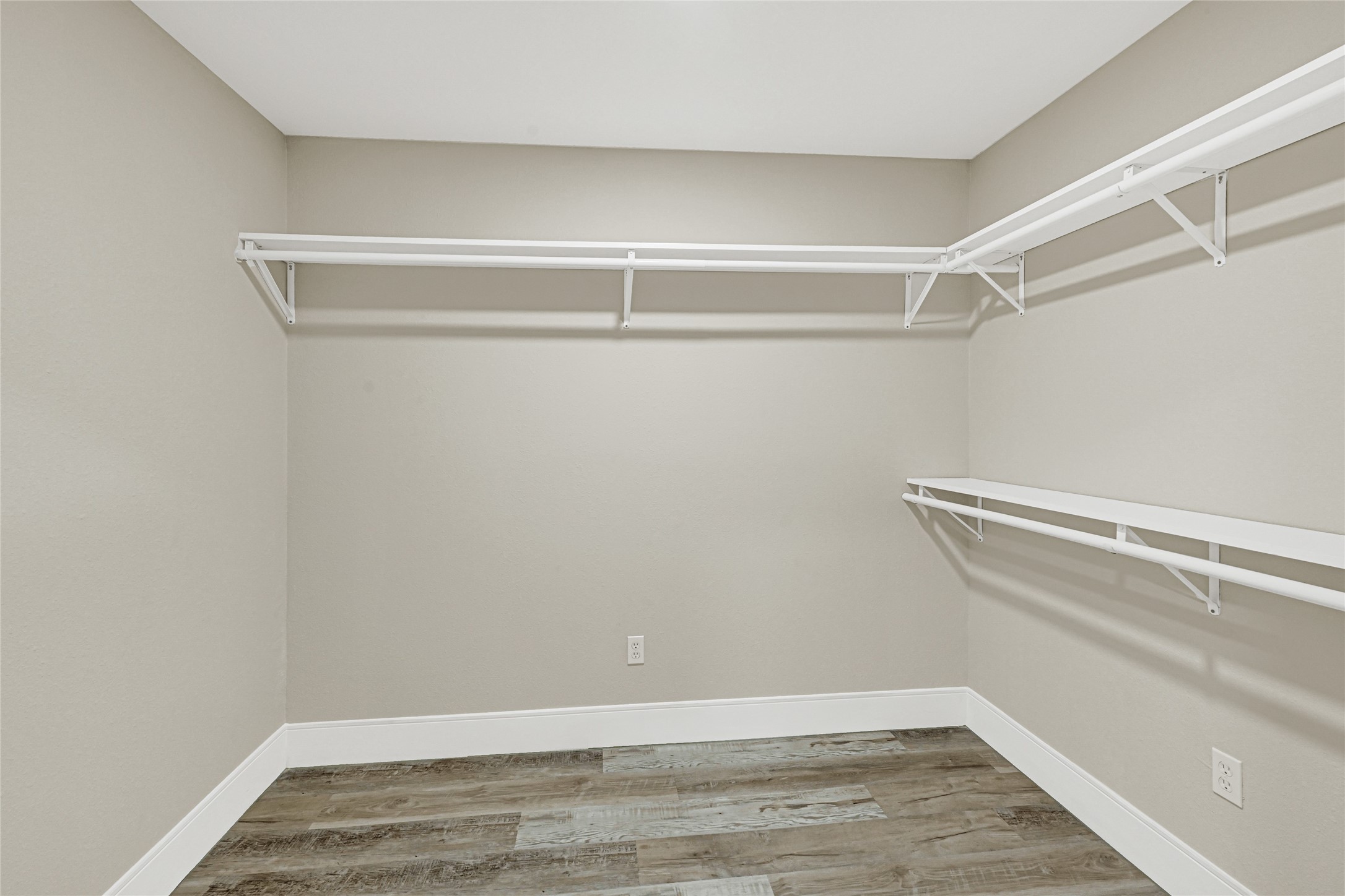3510 Nagle Street Houston, TX 77004 - Photo 17 of 26 a view of an empty walk in closet