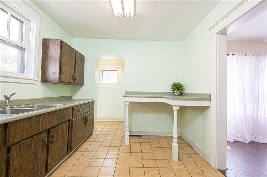 1409 Evandale Road Pittsburgh, PA 15212 - Photo 8 of 20 Gallery Image 8