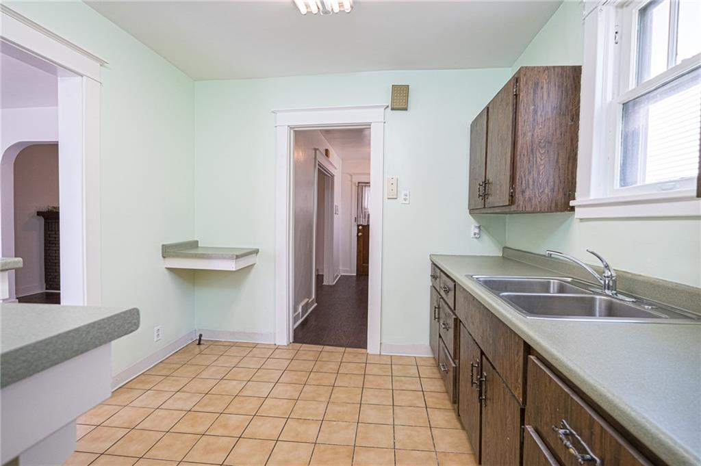 1409 Evandale Road Pittsburgh, PA 15212 - Photo 9 of 20 Gallery Image 9