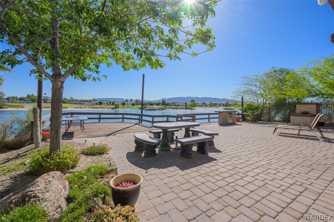 1316 Dike Road Mohave Valley, AZ 86440 - Photo 11 of 87 Patio