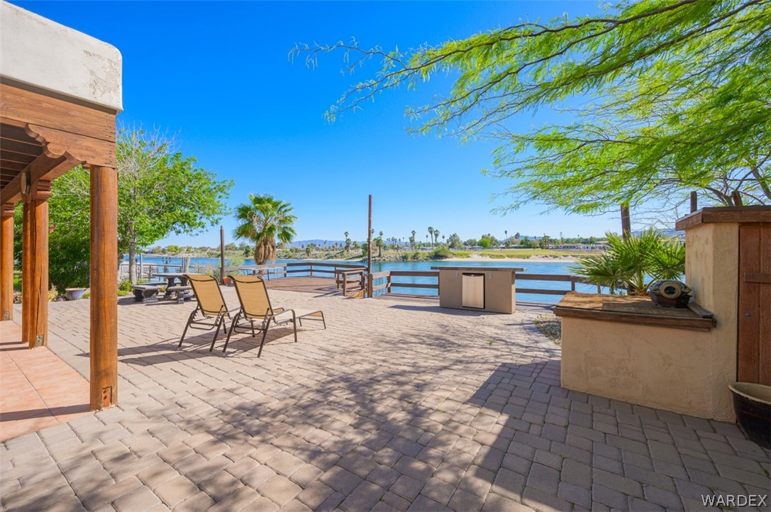 1316 Dike Road Mohave Valley, AZ 86440 - Photo 14 of 87 Patio