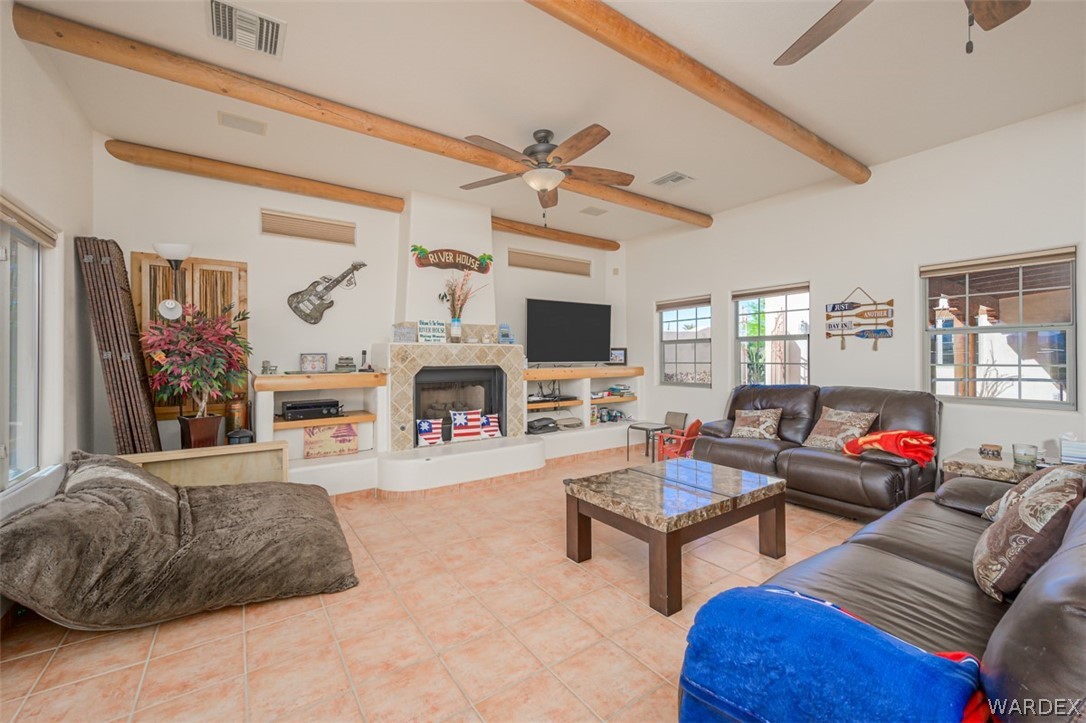 1316 Dike Road Mohave Valley, AZ 86440 - Photo 28 of 87 Living Room