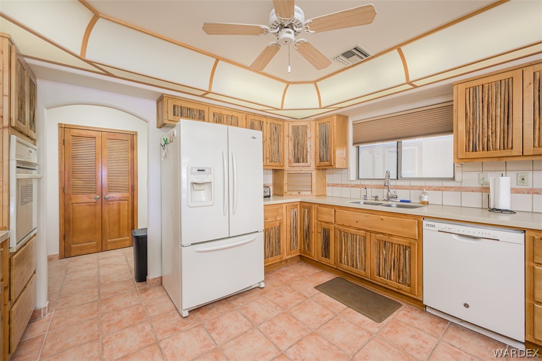 1316 Dike Road Mohave Valley, AZ 86440 - Photo 35 of 87 Kitchen