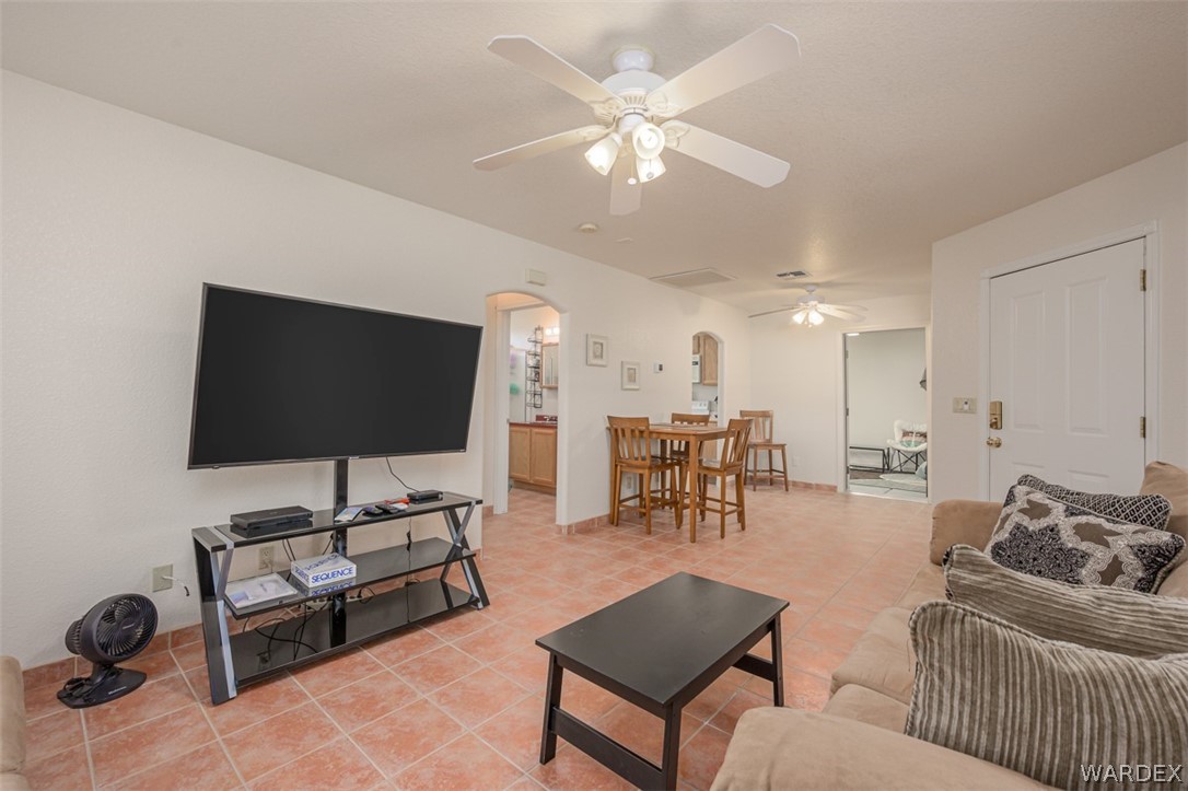 1316 Dike Road Mohave Valley, AZ 86440 - Photo 57 of 87 Living Room