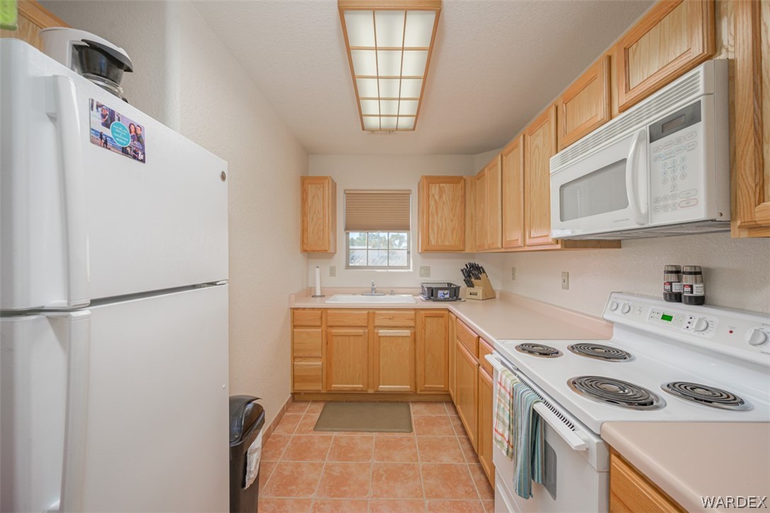 1316 Dike Road Mohave Valley, AZ 86440 - Photo 60 of 87 Kitchen