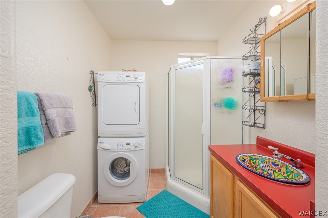 1316 Dike Road Mohave Valley, AZ 86440 - Photo 63 of 87 Bathroom
