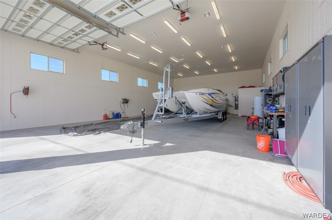 1316 Dike Road Mohave Valley, AZ 86440 - Photo 69 of 87 Garage