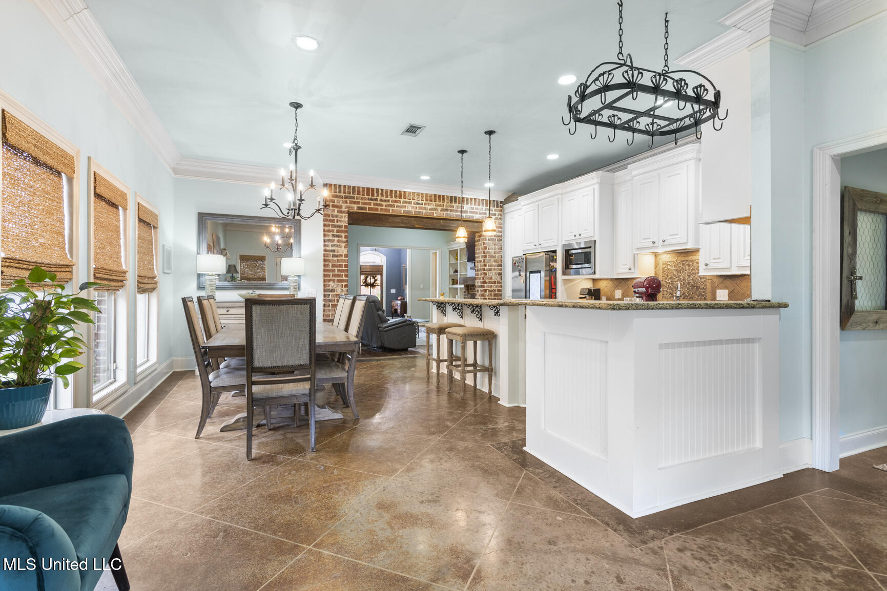 401 Emerald Trail Brandon, MS 39047 - Photo 11 of 29 401 Emerald Trail-16