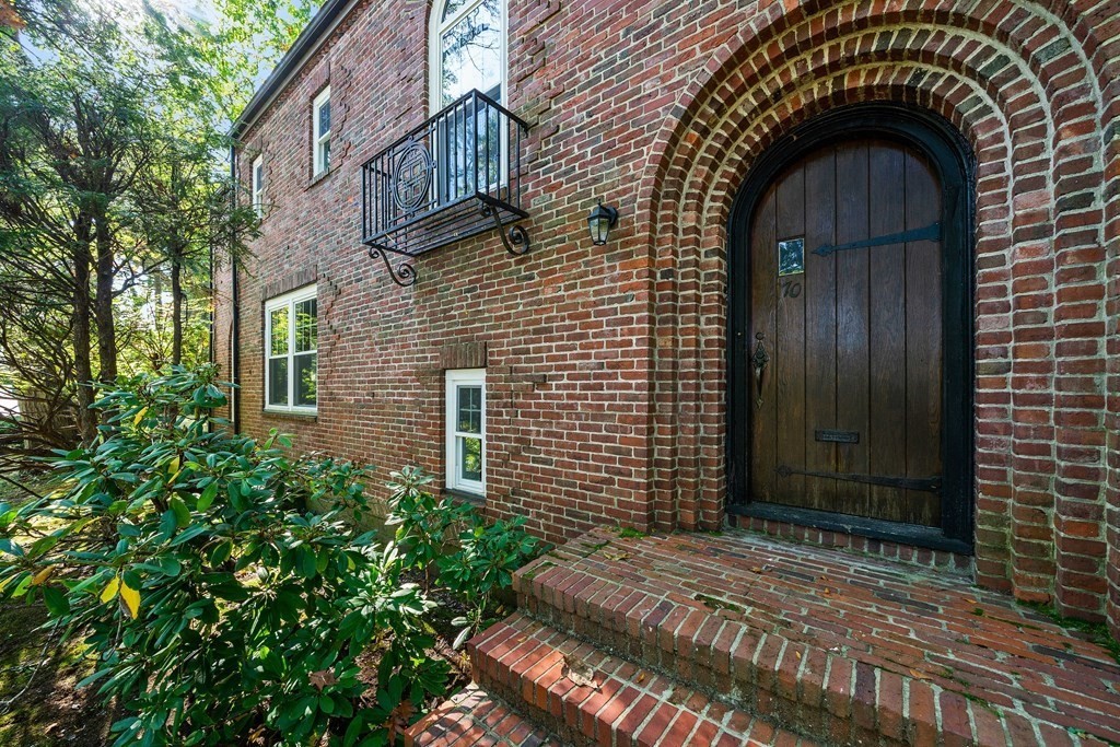 70 Burdean Road Newton, MA 02459 - Photo 34 of 38