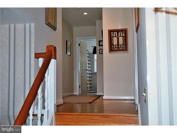 1833 Sharon Road Jenkintown, PA 19046 - Photo 22 of 25 Hallway