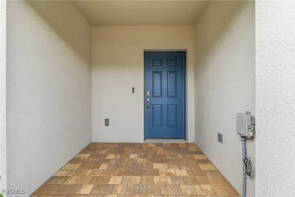 a view of empty room